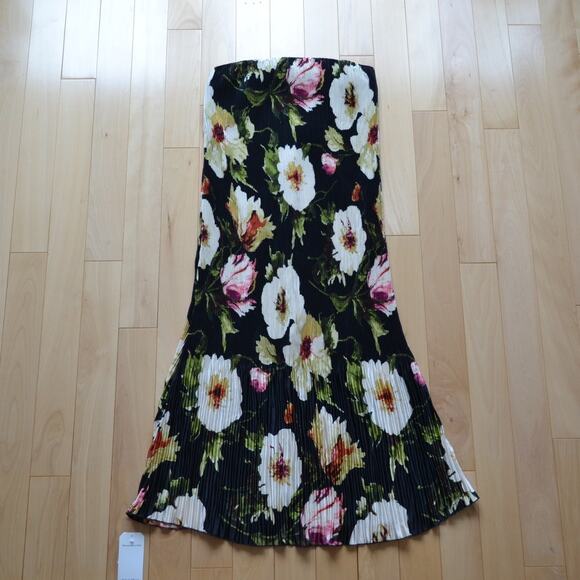 Abercrombie & Fitch Dresses & Skirts - NWT Abercrombie Strapless Midi Dress Floral Size Medium